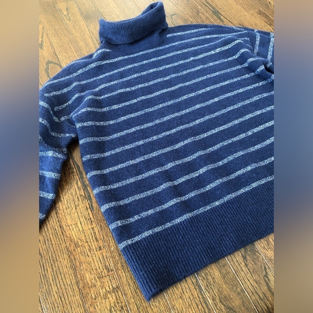 LOFT Women’s M Navy Blue & Silver Striped Turtleneck Sweater w/Puffed Sleeves - Picture 3 of 8